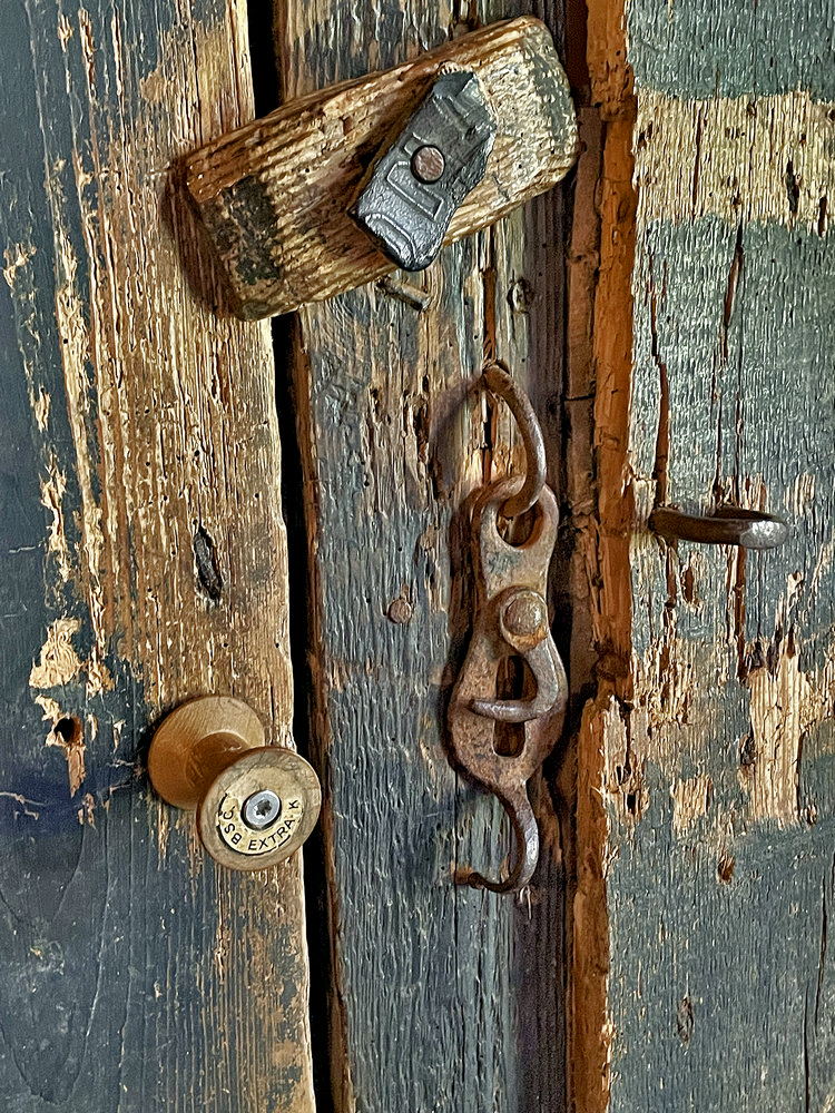 Garenklosje op deur als vervanging van defecte knop